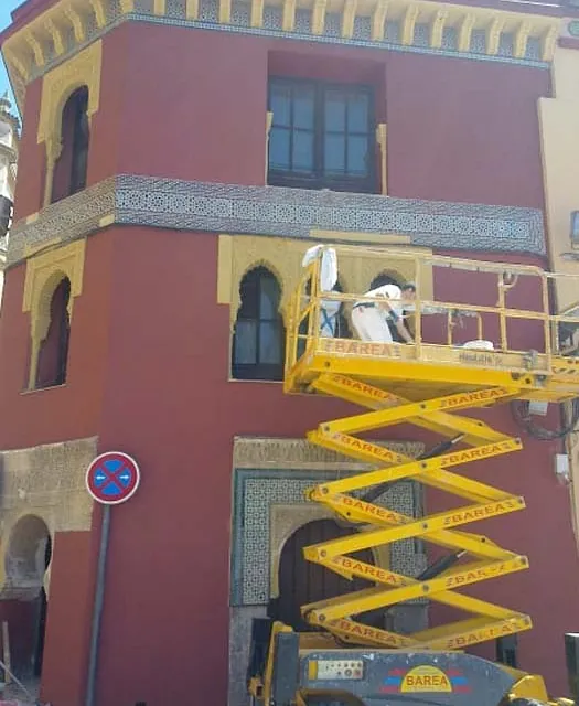 Impermeabilizaciones y Reformas Rivas Conde pintura en fachadas